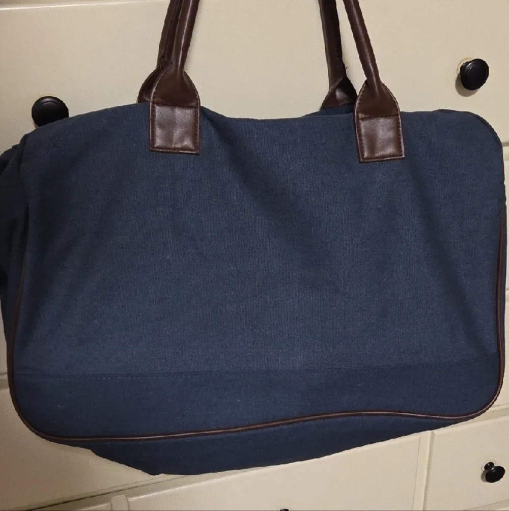 Tommy Bahama Navy Blue Men's Bag